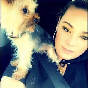 Meet your Posher, Melissa